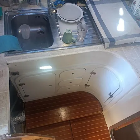 Boatlove *